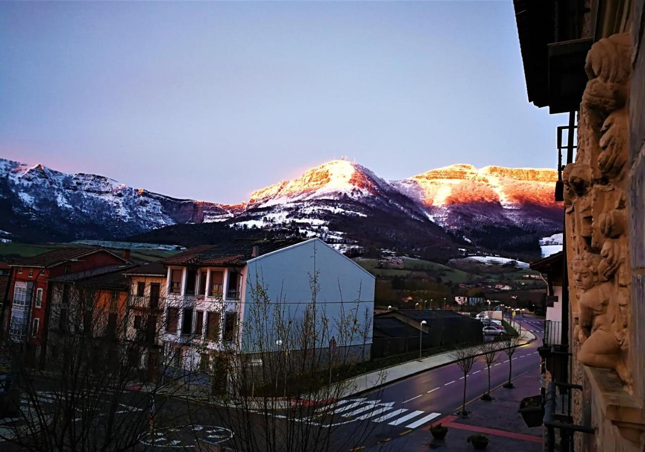 Velasco Jauregia-sierra De Suenos